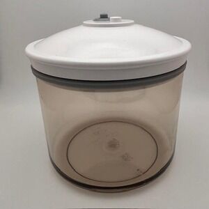 FoodSaver Vacuum Seal Container Canister with Pump Lid White and Smoke Gray